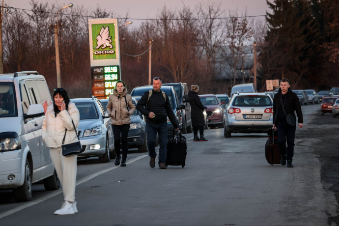 Állami támogatást kérhetnek azok a munkaadók, akik ukrán dolgozókat vesznek fel