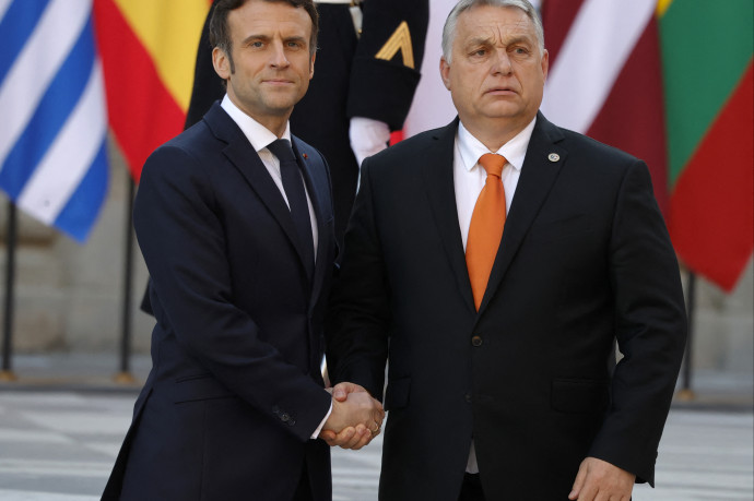 Orbán Viktor új posztja az EU-s vezetők párizsi találkozójáról