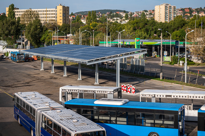 Kis híján a BKV-buszok is megjelentek a benzinkutakon