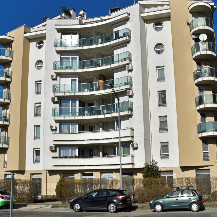 Nyolc éve fordult úgy a magyar ingatlanpiac, hogy egyre nehezebb lakásra spórolni