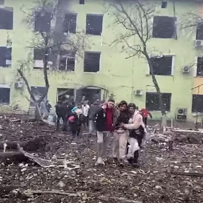 Végignézi-e a világ, ahogy éhen hal több százezer ember Ukrajnában?