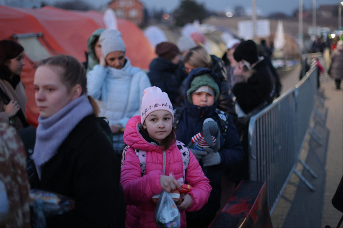 Megközelítette a hárommilliót a menekültek száma