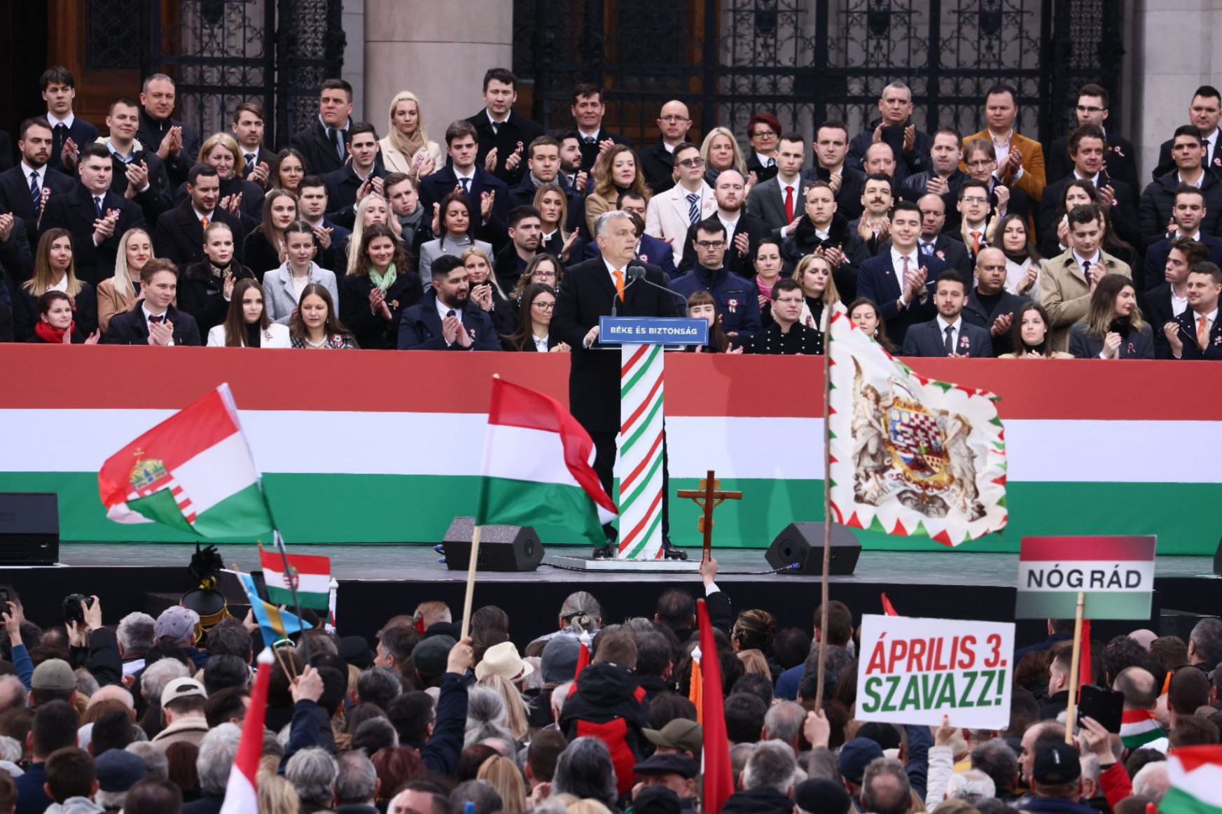 Orbán Viktor: Nem téríthet le az utunkról sem a háború, sem a baloldal