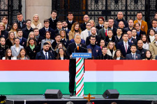 Orbán Viktor medvéről, oroszlánról és Arnold Schwarzeneggerről
