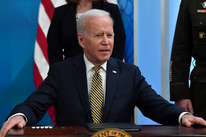 Biden továbbra is elkötelezett Ukrajna mellett, 800 milliós ukrán fegyverszállítmányt jelentett be