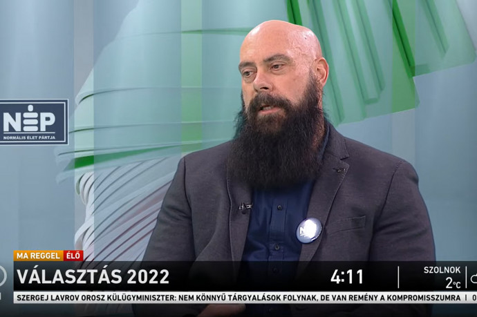 Gődény György is megkapta a köztévés öt percet, és elszavalta a Husztot az M1-en