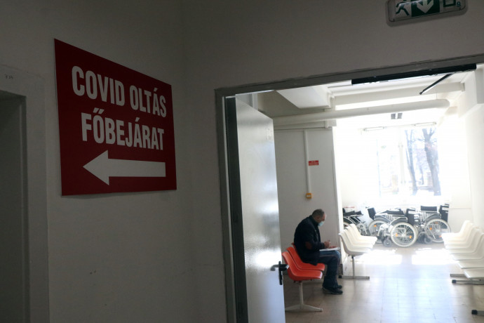 Járványadatok: 1503 új fertőzöttet találtak, 64-en haltak meg