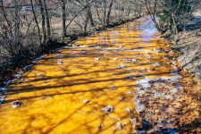 Contaminated water of river flows from Slovakia into Hungary – authorities monitor the situation