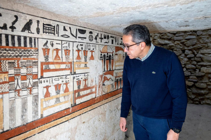 Négyezer éves sírokat tártak fel Kairó mellett