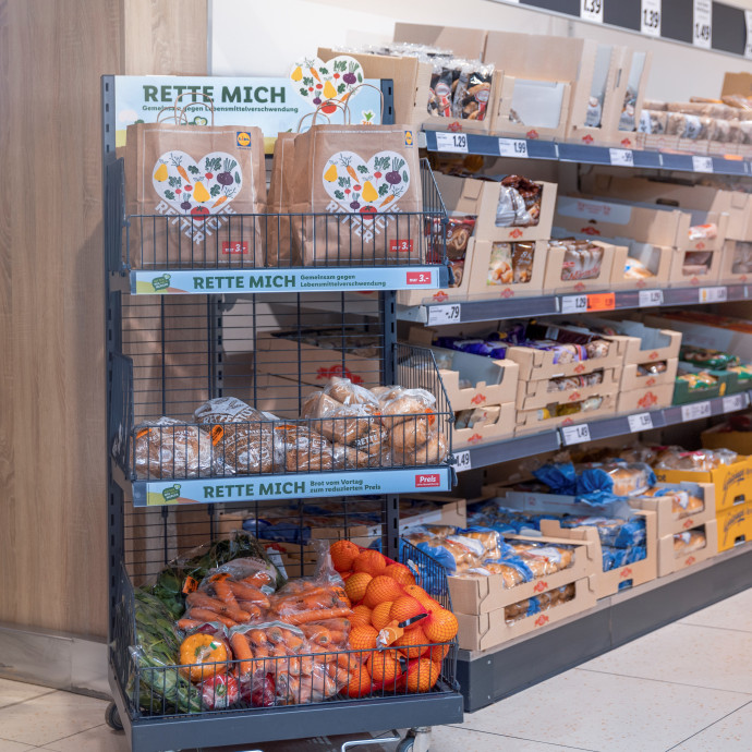 Ötkilós zsákokban három euróért kezdi árulni a német Lidl a nem tökéletes zöldség-gyümölcsöket