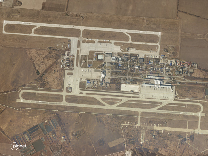 A boriszpili repülőtér egy 2022. február 25-én készült műholdképen – Fotó: Planet Labs PBC / AFP