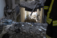 Ukrán ügyészség: 121 gyermek halt meg eddig a háborúban