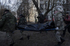 Az ukránok szerint annyi az elhagyott orosz holttest, hogy lassan nem bírnak majd velük