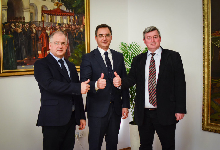 Kósa Lajos Debrecen polgármesterével, Papp Lászlóval (középen) és Pósán Lászlóval- Fotó: Kósa Lajos / Facebook