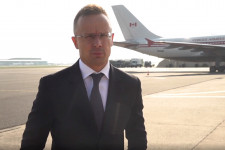 Szijjártó Péter: Amerikai, török, horvát, montenegrói és olasz katonák fognak Magyarországra érkezni