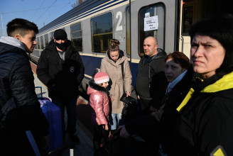 Sokan várják tőlük, de az ukrán menekültek nem fogják megoldani a hazai munkaerőhiányt