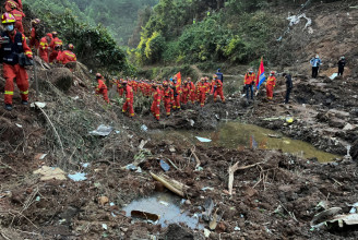 Nem találtak robbanóanyagra utaló nyomot a Kínában lezuhant repülőgép roncsainál