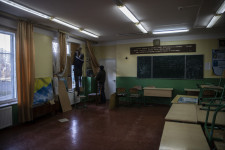 Kijevben hétfőtől újraindul a távoktatás