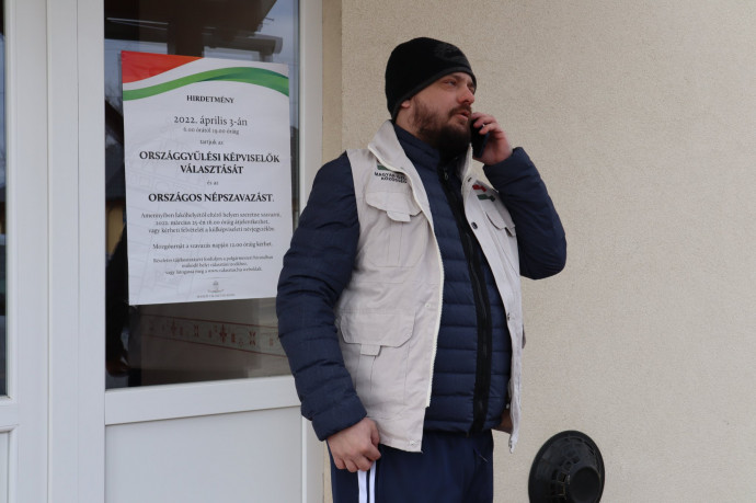 A Magyar Iszlám Közösség alelnöke a „sátáni LMBT-mozgalomnak” üzenne a gyermekvédelminek mondott népszavazással
