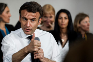 Szellemesen reagált Macron, miután ellenfele nagygyűlésén legyilkosozták