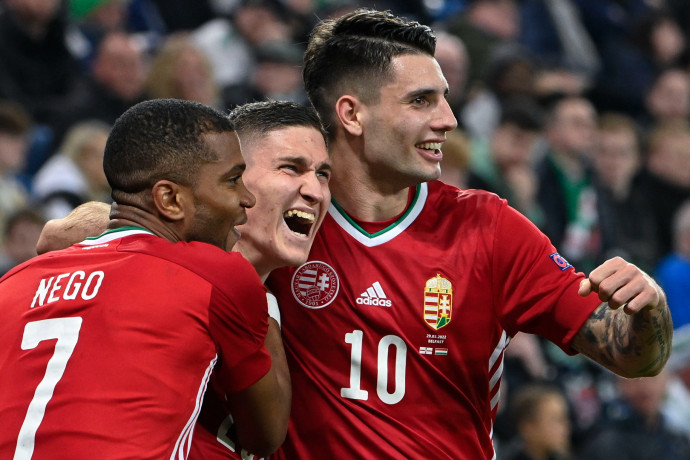 Mázlis góllal és Dibusz bravúrjaival nyert Észak-Írországban a magyar futballválogatott