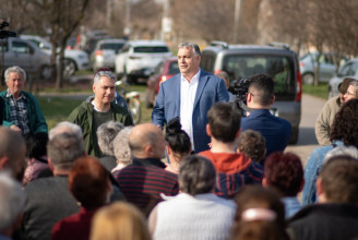 Orbán Székesfehérváron zárja a Fidesz kampányát