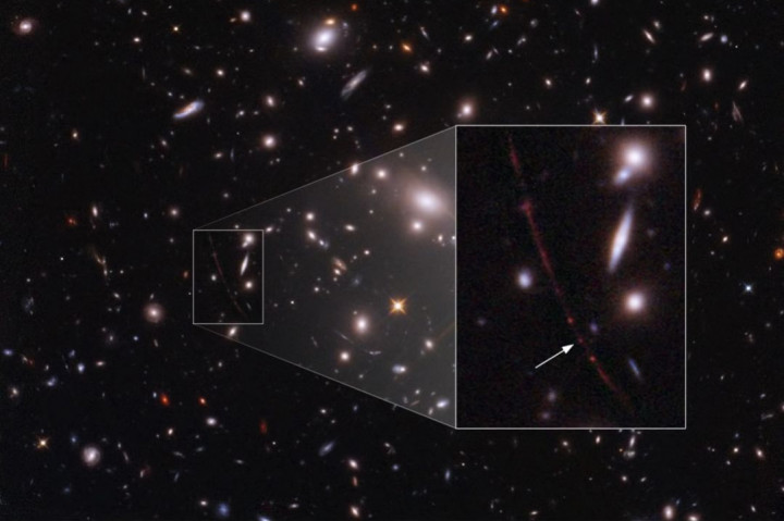 A Hubble lefotózta a valaha látott legtávolabbi csillagot, az Earendel fénye 12,9 milliárd évet utazott a távcsőig