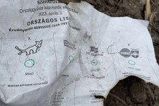 Kidobott levélszavazatokat találtak Marosvásárhely mellett
