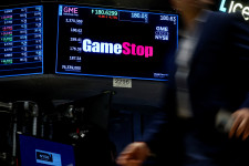 A GameStop, amivel paródiát csináltak az amerikai tőzsdézésből, arra készül idén, mint a Google, Tesla és Amazon
