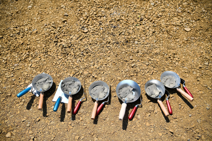 Extrém sokat, 138 napot kell várni szakemberre az országban, kőművest a legkönnyebb találni