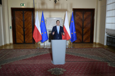 A lengyel kormányfő szerint a demokratikus választást tiszteletben kell tartani