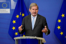 Uniós biztos: Be fogjuk indítani a jogállamisági mechanizmust Magyarországgal szemben