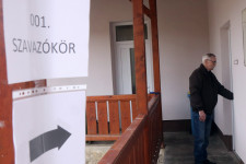 Nem volt szisztematikus csalás a választásokon, de furcsa a sok extrémen fideszes település