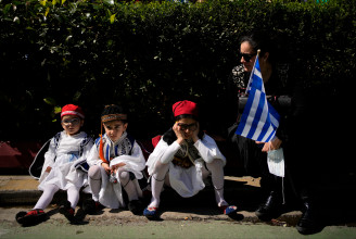 Görögország kiszabadult az adósságcsapdából, de azért még rengeteg tennivalójuk van