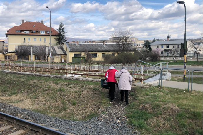 Bemutatjuk a nettó 277,5 millió forintból frissen felújított vasútállomást