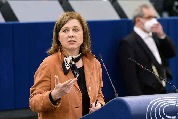 Věra Jourová felszólalása a szerdai vitán – Fotó: Philippe Stirnweiss / Európai Parlament