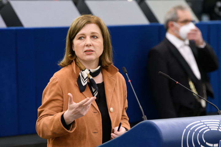 Vera Jourová speaking during Wednesday's debate – Photo: Philippe Stirnweiss / European Parliament