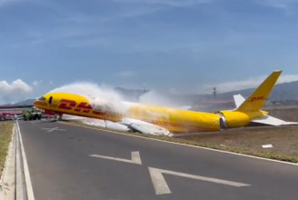 Lecsúszott a kifutópályáról és kettétört a DHL egyik Boeingje Costa Ricában