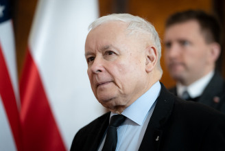 Kaczyński: Ha Orbán nem látja azt, ami Bucsában történt, akkor javaslom, hogy forduljon szemészhez