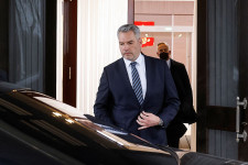 Az osztrák kancellár szerint egyenes, nyílt és nehéz volt a Putyinnal folytatott beszélgetés