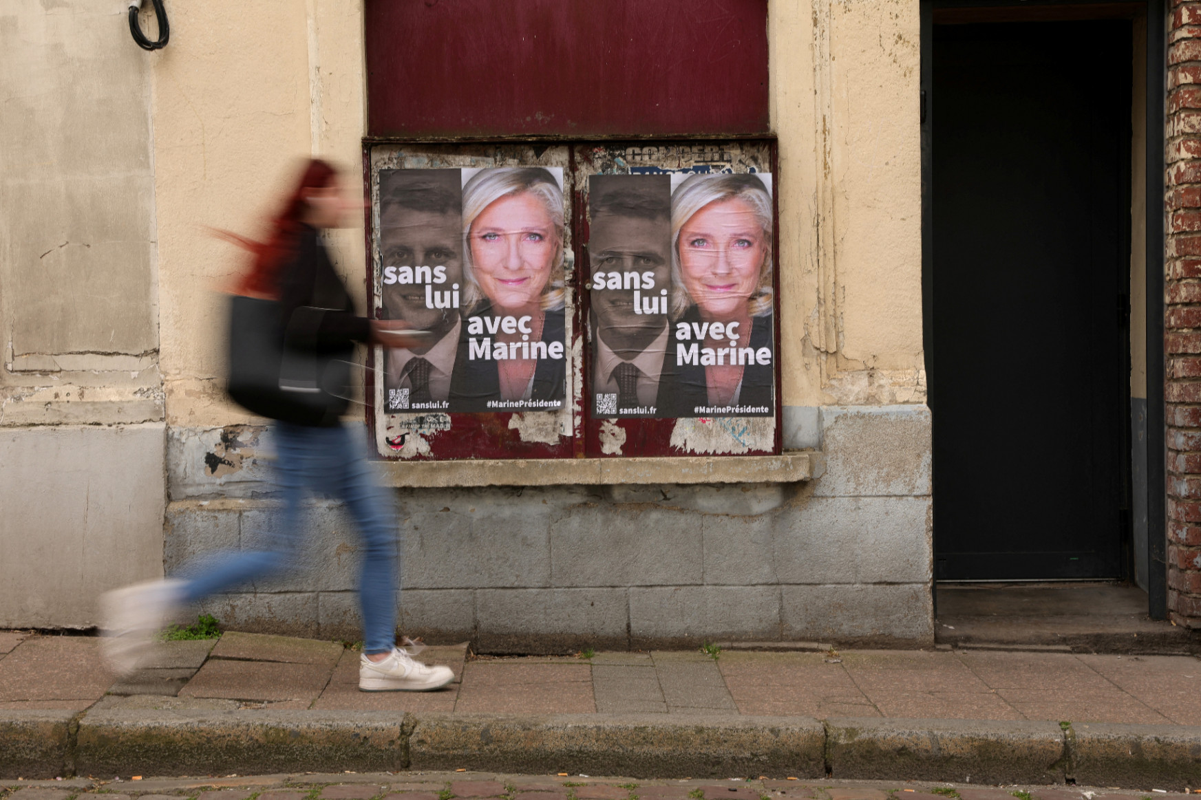 Az MKB komoly reputációs kockázatot vállalt Marine Le Pen hitelezésével, de a pénze aligha lesz veszélyben