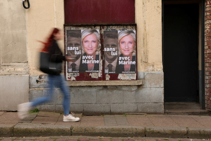 Az MKB komoly reputációs kockázatot vállalt Marine Le Pen hitelezésével, de a pénze aligha lesz veszélyben