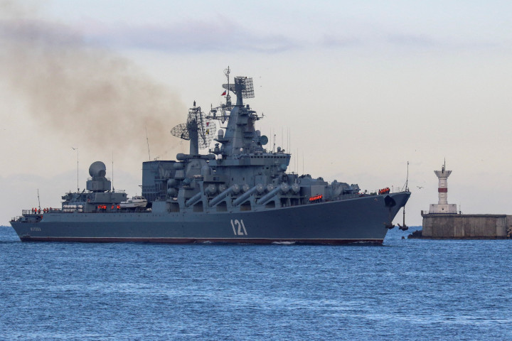 Robbanás volt egy orosz hadihajón, az okokról mást mondanak a szembenálló felek