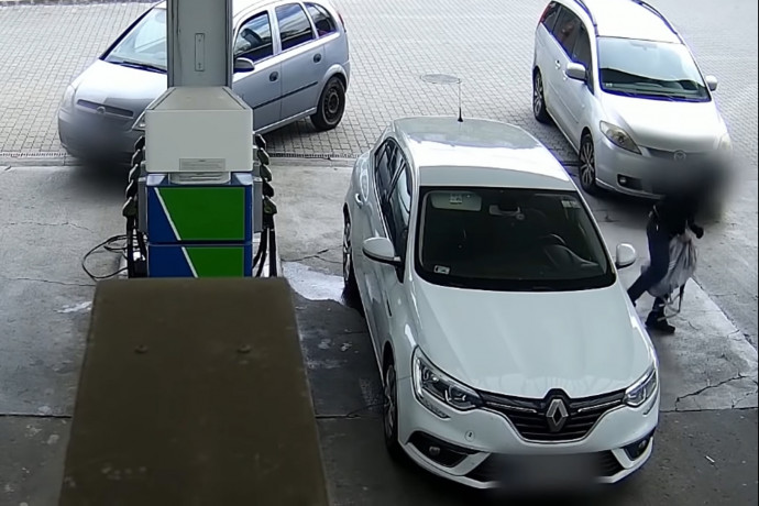 Videó: Blokkolót használtak és 70 milliónyi valutát zsákmányoltak egy benzinkúton, de még a lopás napján letartóztatták őket