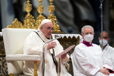 Ferenc pápa: A világ Káin útját választotta, a menekülteket pedig a bőrszínük szerint ítélik meg