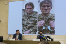 Medvedcsuk felesége szerint megverték a férjét az ukránok