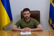Zelenszkij: Ahogy Mariupolt, úgy még több várost akarnak végképp eltörölni az oroszok a Donbaszban