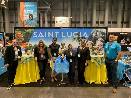 Egy kis ország, Santa Lucia, amely a Románia standjától teljesen eltérő külalakkal jelentkezett – Forrás: The Travel and Adventure Show