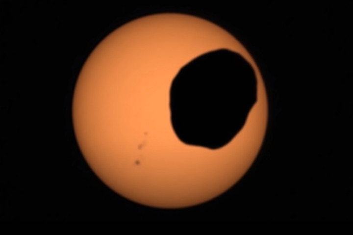 Marsi napfogyatkozásról készített videót a NASA marsjárója