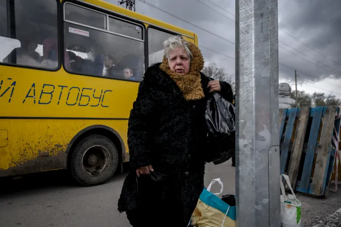 Mariupol polgármestere szerint a város teljes lakosságát evakuálni kell